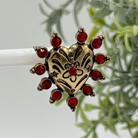 BETSEY JOHNSON Sparkling Red & Gold Hearts POST EARRINGS! - Picture 7 of 14